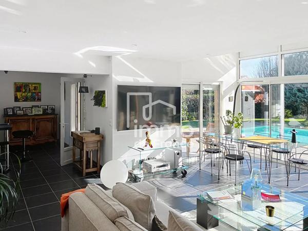 Maison à vendre à Saint-Denis-lès-Bourg (01000)