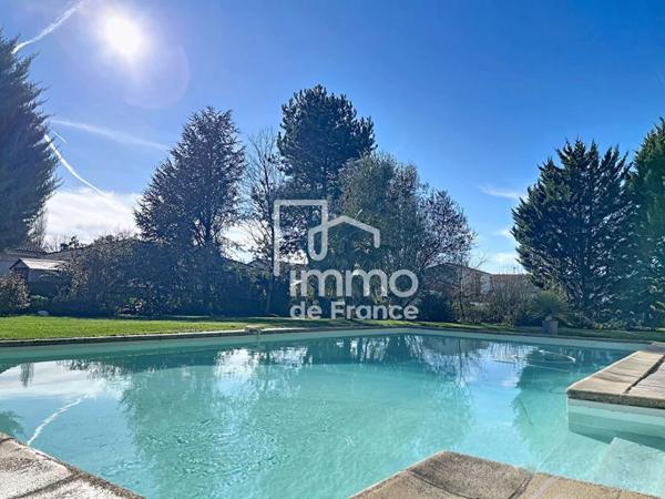 Maison à vendre à Saint-Denis-lès-Bourg (01000)