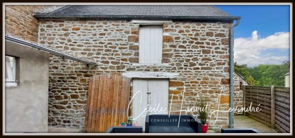 Saint-Marcan (35120) SAINT-MARCAN . Bourg. Maison en pierre 110 m² avec dépendances et courette.