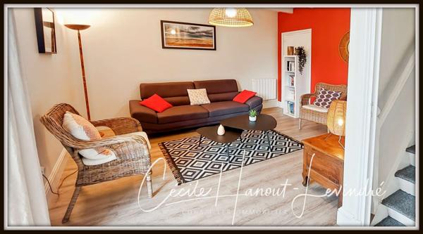 Saint-Marcan (35120) SAINT-MARCAN . Bourg. Maison en pierre 110 m² avec dépendances et courette.