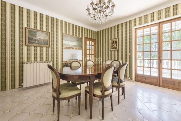 Belle maison familiale avec piscine sur 3900m2 arborés plein sud.