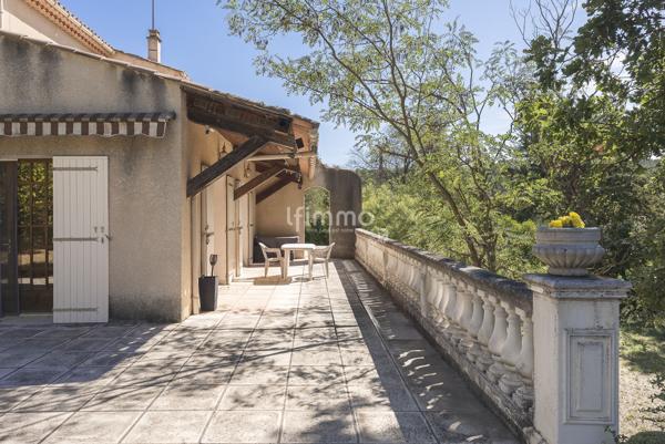 Belle maison familiale avec piscine sur 3900m2 arborés plein sud.