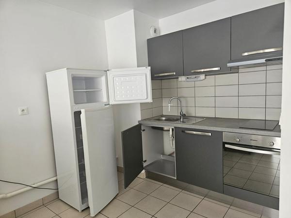 APPARTEMENT F2 RESIDENCE - BELLEU
