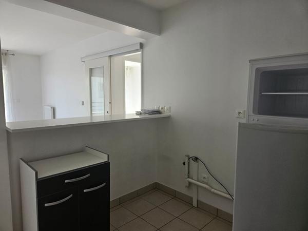 APPARTEMENT F2 RESIDENCE - BELLEU