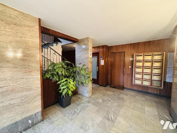 ROND-POINT DE PARIS - T4 - 2ème étage - Avec ascenseur dans copropriété soignée