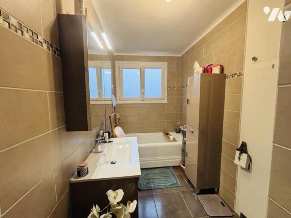 ROND-POINT DE PARIS - T4 - 2ème étage - Avec ascenseur dans copropriété soignée