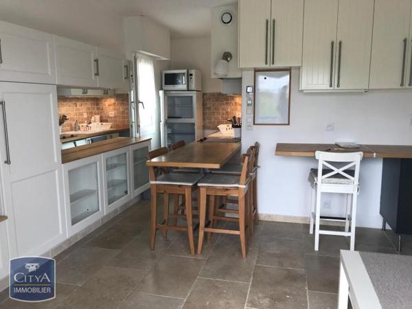 Appartement à louer 2 pièces 30.25m² Saint-Raphaël (83700)