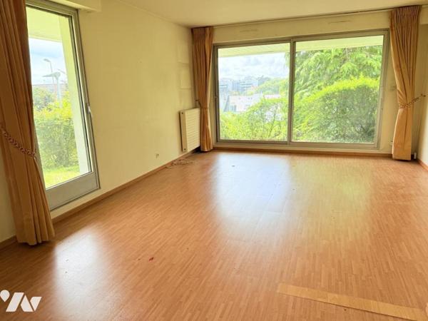 A VENDRE 56 VANNES PORT T3  68 m² env. Cave + Pk couvert