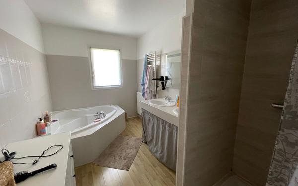 Maison à vendre    6 pièces • 154 m2 Léguevin