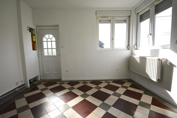 Maison à louer 5 pièces RACHES (59)