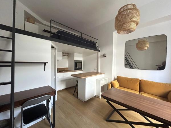 Vente                                                      Studio
                        
                     1 pièces                      24 m2                     à Paris 19