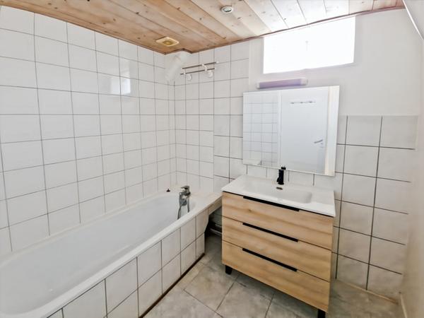 Appartement Dammarie Les Lys 2 pièces 56.89 m2