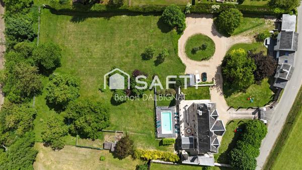 Manoir 19ème siècle en parfait état et ses gites rénovés.