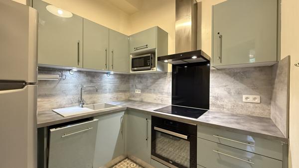 Appartement T3 face au parc des Sources à Vichy avec balcon et ascenseur