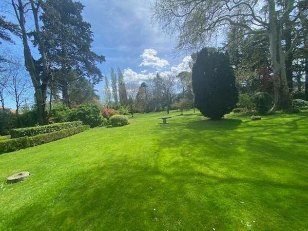 Maison à vendre    8 pièces •  Labruguière