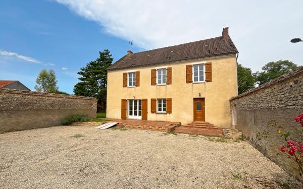 Maison à louer    4 pièces • 138,48 m2 Intréville