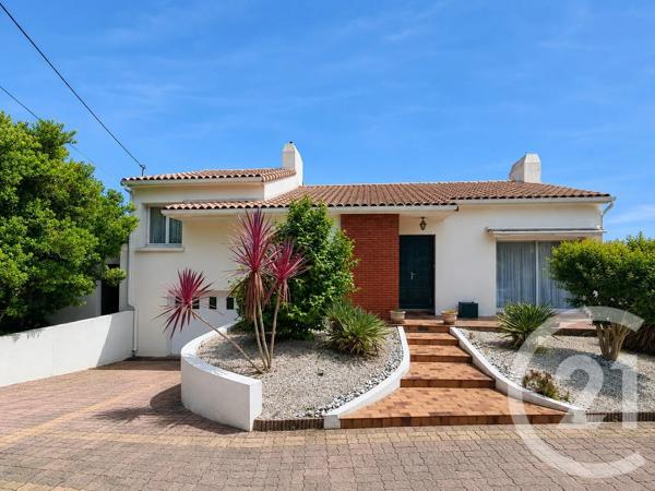 Maison à vendre  4 pièces - 102,40 m 2   BRETIGNOLLES SUR MER  - 85