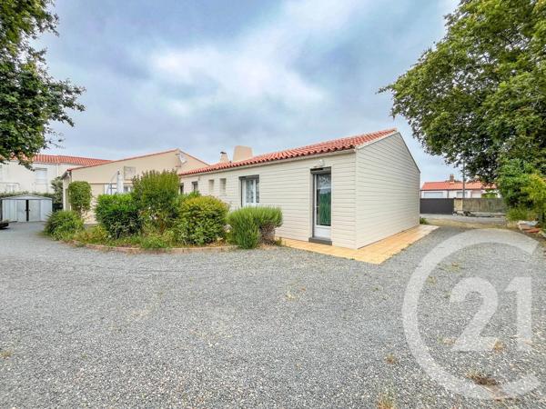 Maison à vendre  4 pièces - 102,40 m 2   BRETIGNOLLES SUR MER  - 85