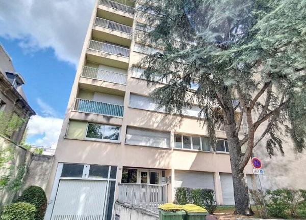 Appartement à vendre    1 pièce •  Nancy