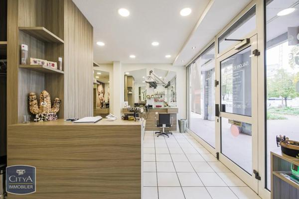 Local commercial à vendre