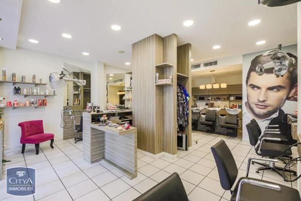 Local commercial à vendre