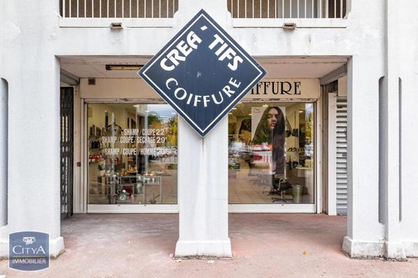 Local commercial à vendre