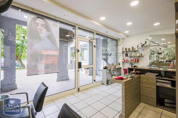 Local commercial à vendre