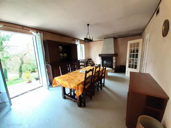 Proche BEUZEVILLE et PONT AUDEMER maison individuelle à rénover sur 1ha de terrain arboré