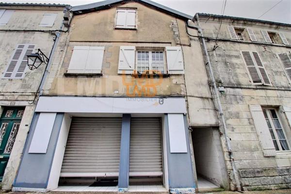 Maison de ville avec 5 appartements.