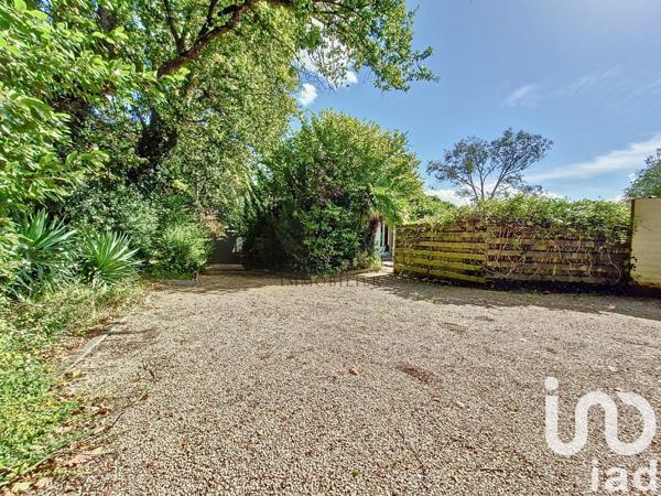 Maison 7 pièces de 189 m² à Tresses (33370)