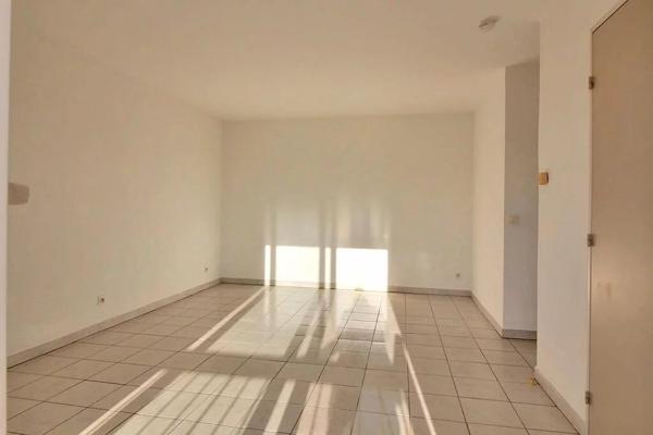 Location                                                      Appartement
                        
                     2 pièces                      46 m2                     à Perpignan