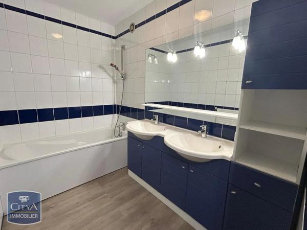 Appartement à louer 5 pièces 90.23m²