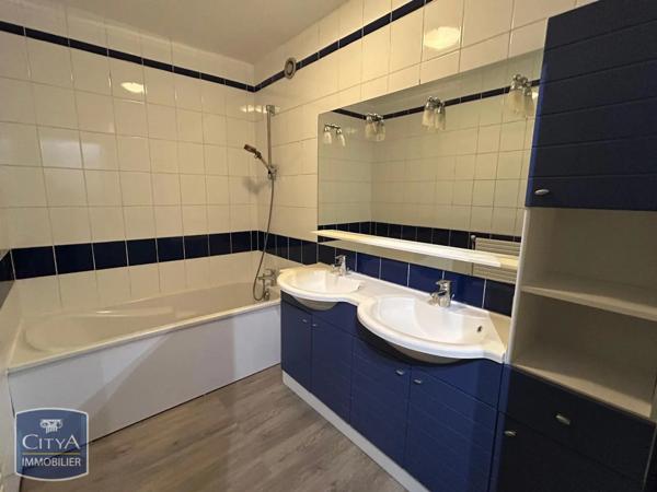 Appartement à louer 5 pièces 90.23m²