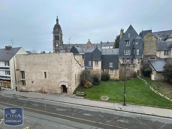 Appartement à louer 5 pièces 90.23m²