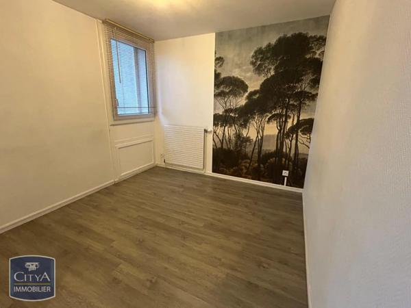 Appartement à louer 5 pièces 90.23m²