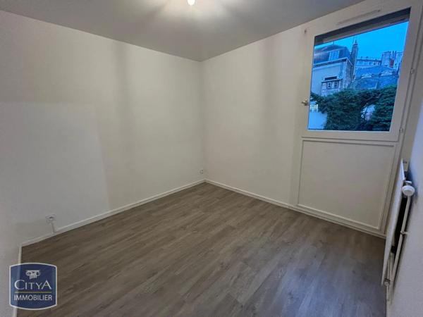 Appartement à louer 5 pièces 90.23m²