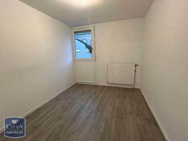 Appartement à louer 5 pièces 90.23m²