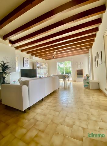 Superbe maison de plain-pied avec vue proche de Peaugres avec un chalet aménagée sur un terrain de 1678 m2 Peaugres (07340)