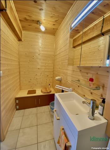 Superbe maison de plain-pied avec vue proche de Peaugres avec un chalet aménagée sur un terrain de 1678 m2 Peaugres (07340)