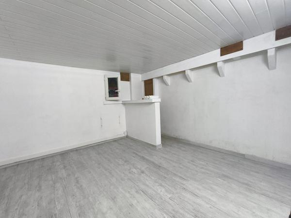 Maison meublée 2 bis 46.40 m2 + cave - Métro Porte de Douai