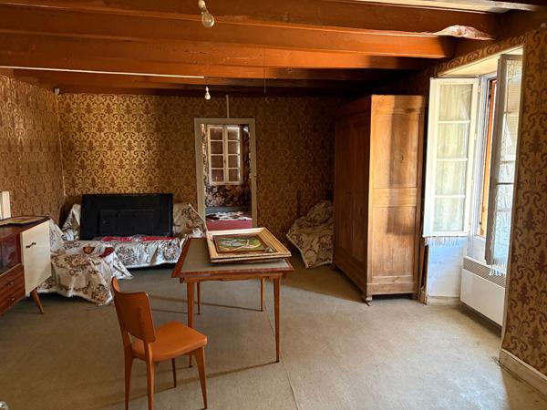 Ensemble immobilier à vendre à Geay travaux à prévoir