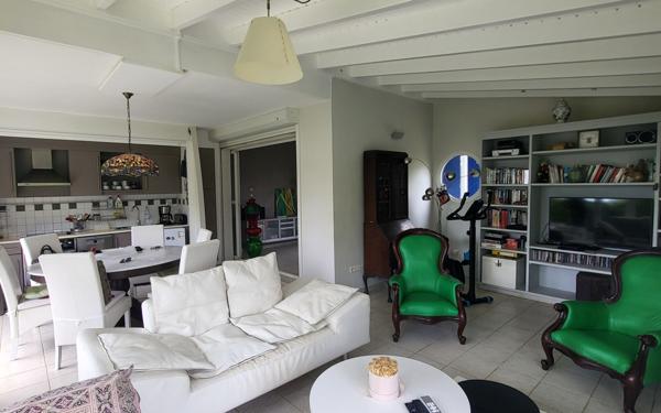 Appartement à vendre    3 pièces • 73 m2 Le Gosier