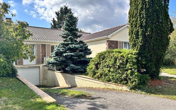 Maison à vendre    5 pièces •  Mennecy