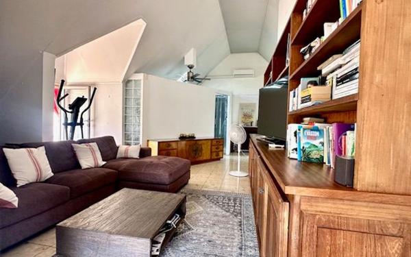 Appartement à vendre    7 pièces • 250 m2 Saint-Paul