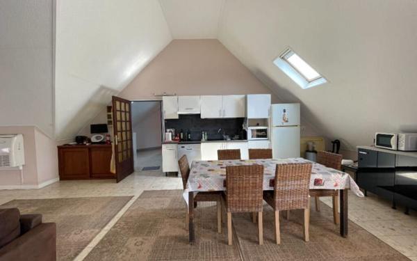 Appartement à vendre    7 pièces • 250 m2 Saint-Paul