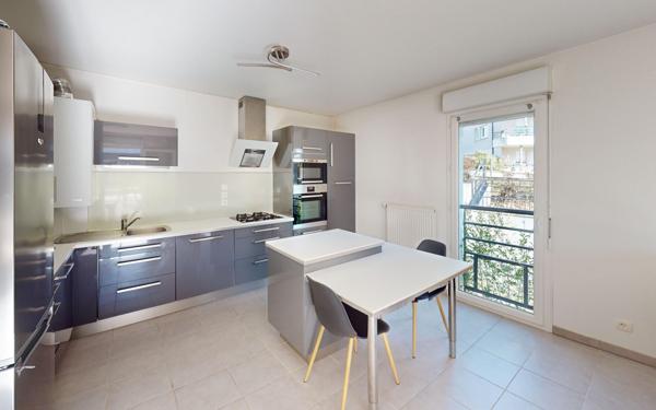 Appartement à louer    4 pièces • 81,85 m2 Annecy-le-Vieux