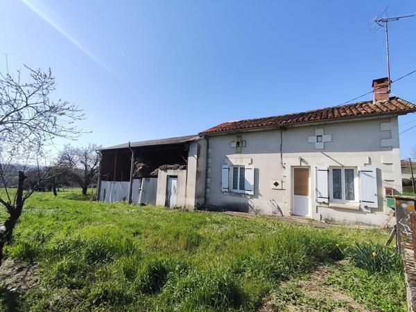 MAISON DE CAMPAGNE A RENOVER - TERRAIN ATETNANT