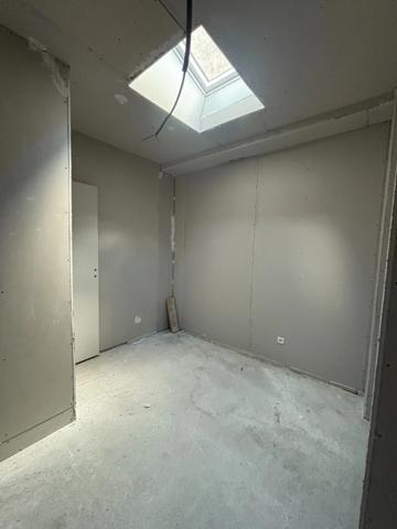 🏡 Appartement 64 m² à terminer de rénover + grande surface de 75 m² en rez-de-chaussée