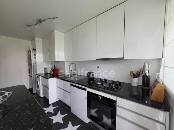A vendre, T3 bis rénové à Mérignac Capeyron (33)