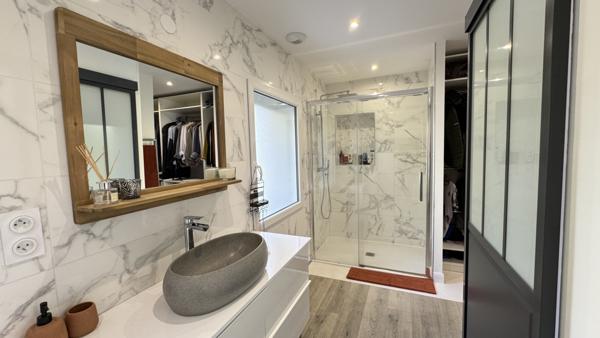 Saint-Étienne (42000) Maison de 130m2 habitables sur 315m2 de terrain clos et arboré